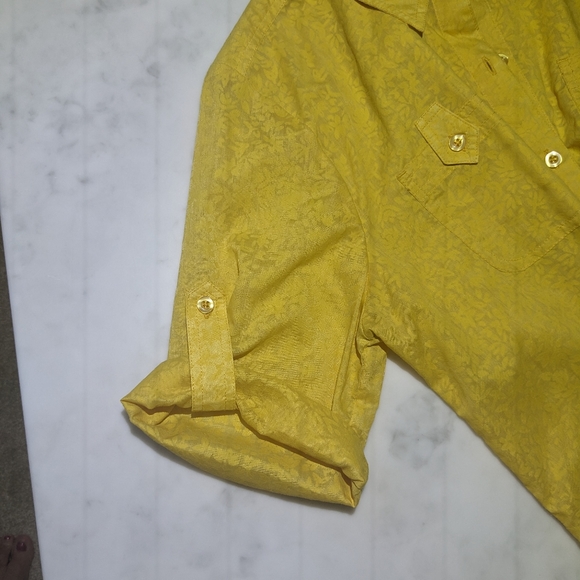 Christopher & Banks Button Tab Sleeve Top / Yellow Floral Pattern Shirt - Picture 6 of 12